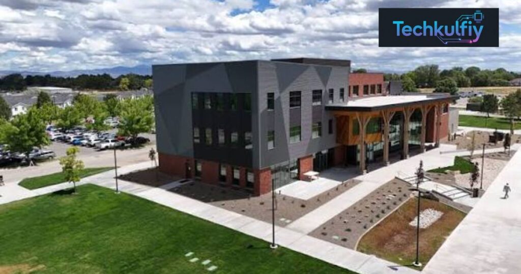 Why People Compare Campus Lynx vs 25Live